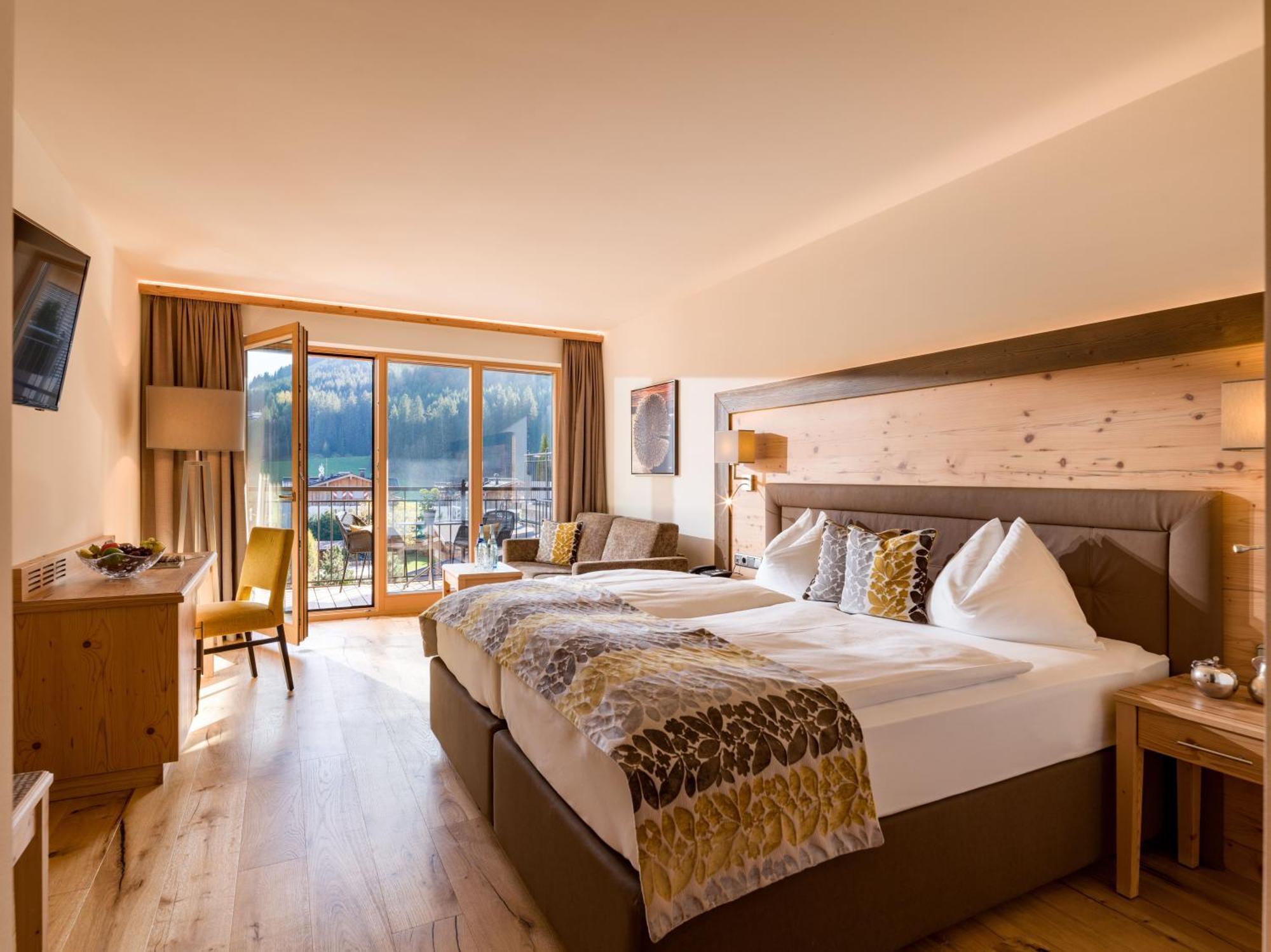 Hotel Zentral ****Superior Кирхберг Экстерьер фото